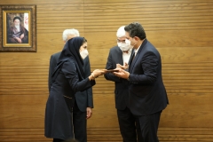 نانو و رسانه 38   <a href='image.php?file=big_20220803_165239_0.jpg&type=1' target='_blank'><img src='multimedia/skins/darkness/lightbox_download.png' style='width:15px' ></a><br />